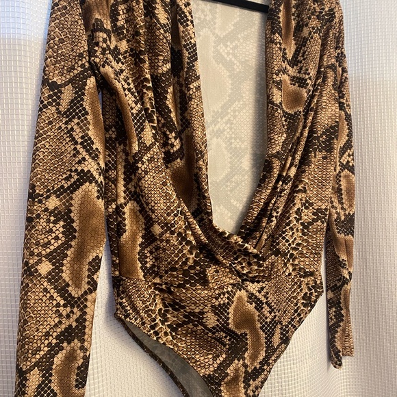 Zara snake skin look body suit. - Picture 7 of 7